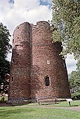 Norwich, Cow Tower